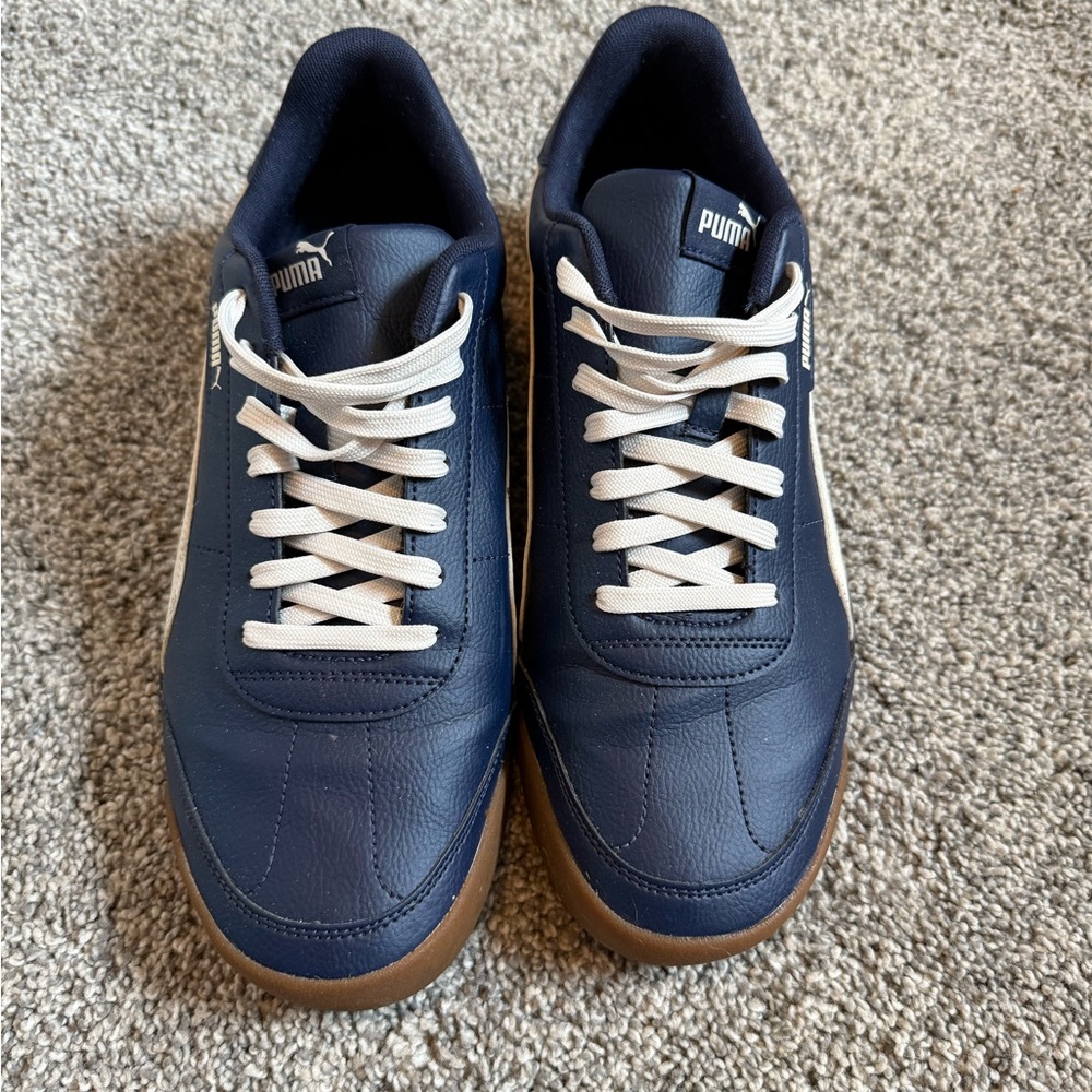 Puma Sneakers